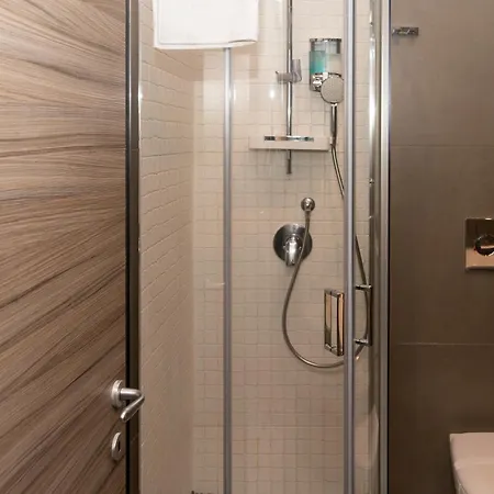 Core Bed & Breakfast 4*